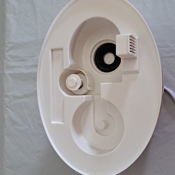 Aquaoasis Cool Mist Humidifier - Picture 3 of 4